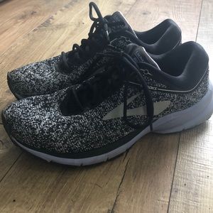 Brooks Launch 5